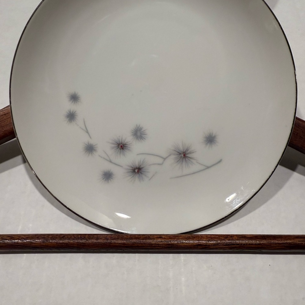 (4) Creative Fine China Plates 1014 Platinum Starburst (Made in Japan)